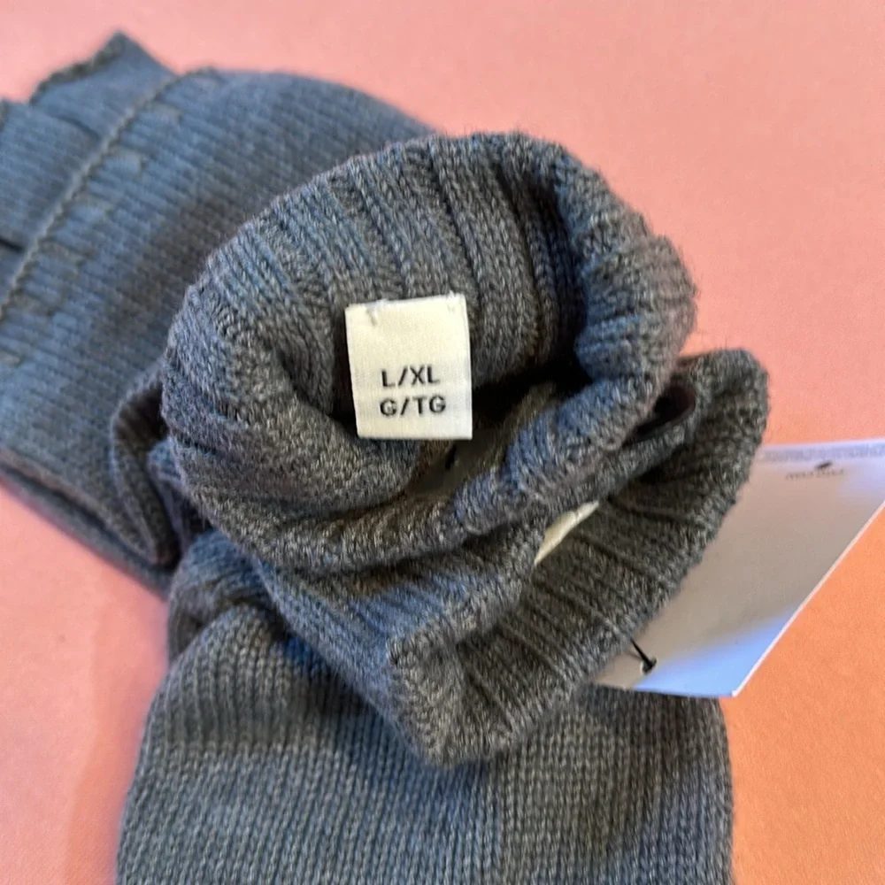 New UGG Flip Mittens. Gray. Size L/XL.